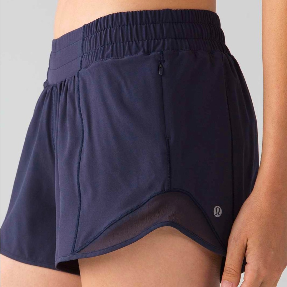Lululemon Hotty Hot Short II *Long 4" Midnight Navy Size 8